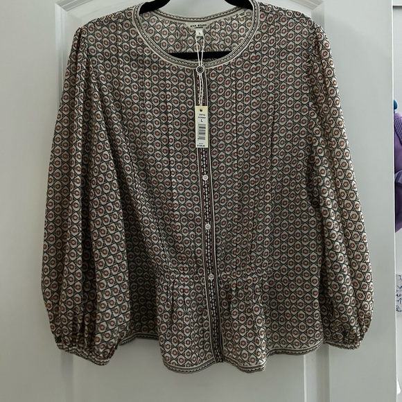 Max Studio Balloon Sleeve Button-Up Peplum Top - Picture 2 of 8